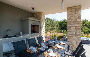 Villa Sea View Saleda