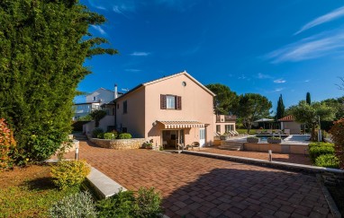 Villa Rosy