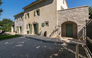 Villa Zvonar