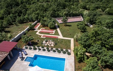 Villa Stokovci