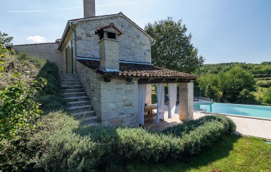 Villa Zvonar